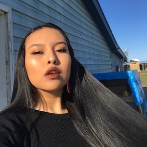 Meet your Posher, Bobbie